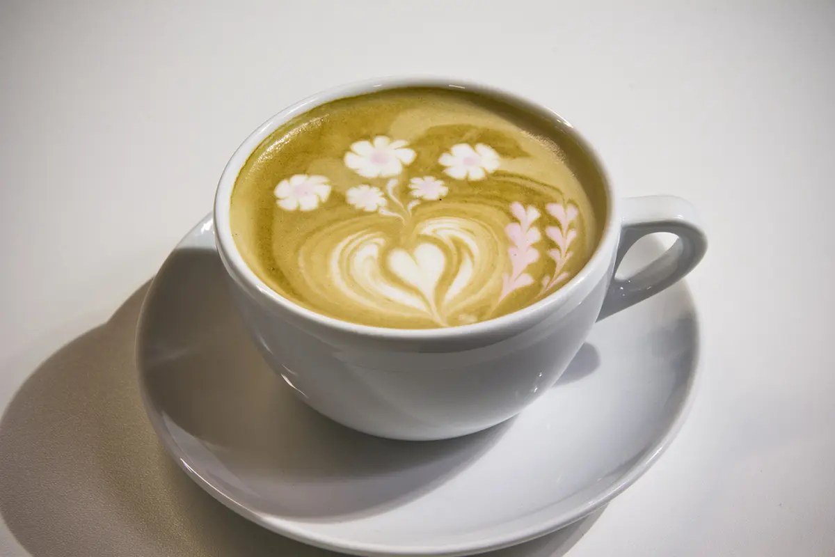 Capuchino con espuma de leche