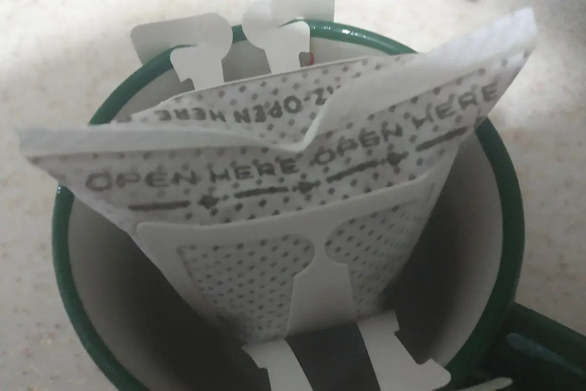 Café de filtro vertido a mano