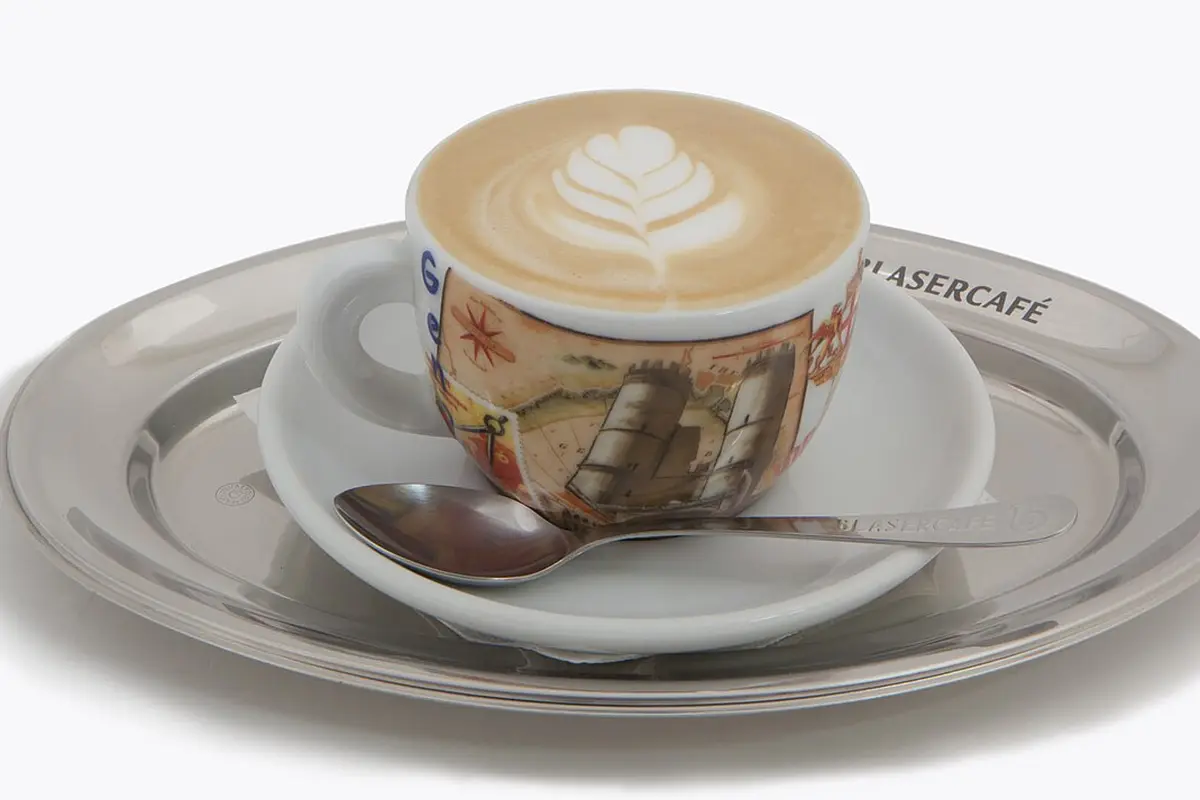 Capuchino con espuma de leche